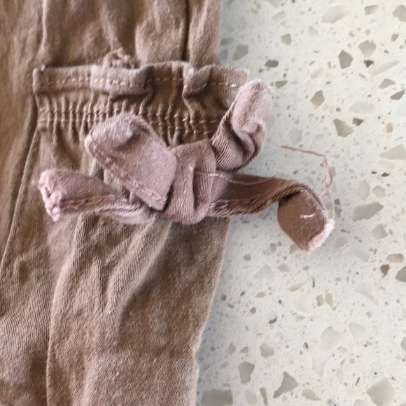 3/$15 Brown 6-12 Month Girls Capris - Picture 2 of 5
